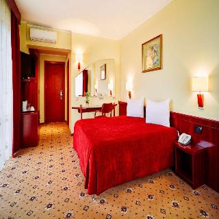 Caro Hotel
