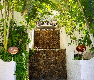 Marina Resort & Beach Club