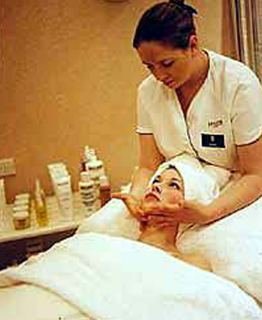 Sports and Entertainment
 di Kilhey Court