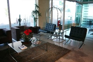 Lobby
 di Comfort Suites Macae
