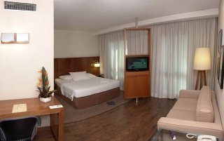 Room
 di Estanplaza Berrini