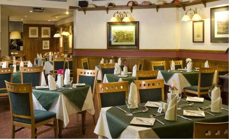 Restaurant
 di The Master Robert Hotel