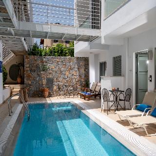 Angela Suites Boutique Hotel