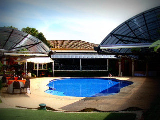 Pool
 di Hotel & Suites Casa Conde