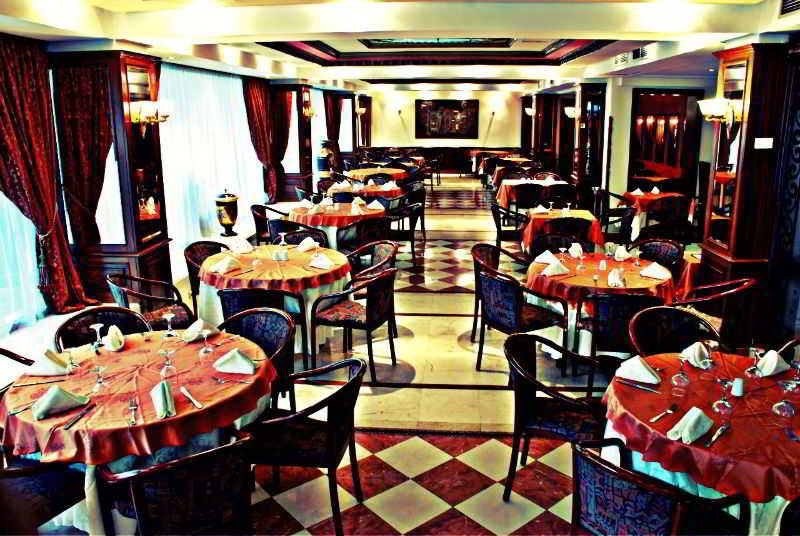 Restaurant
 di Helnan Chellah Hotel