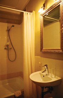 Room
 di Ekes Konvents