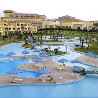 Pool
 di Movenpick Hotel & Casino Cairo-Media City