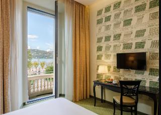 Room Room