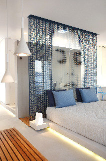 Room
 di Paros Agnanti