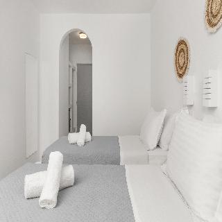 Polos Hotel Paros by GHH