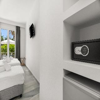 Polos Hotel Paros by GHH
