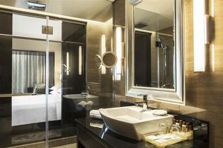 Sheraton Dubai Creek Hotel and Towers - Zimmer