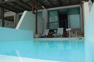 Pool
 di Ionian Blue