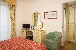 Grande Albergo, Genoa