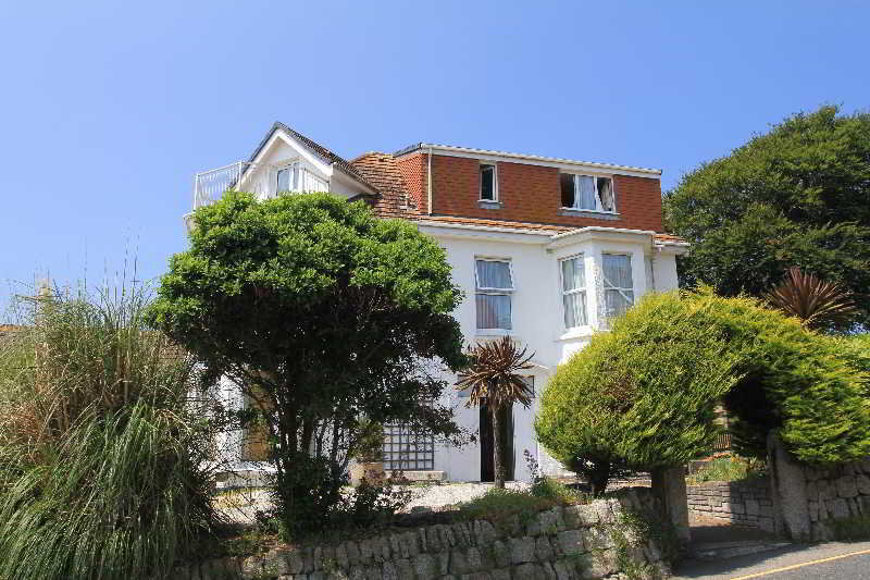 General view
 di Falmouth Beach Hotel