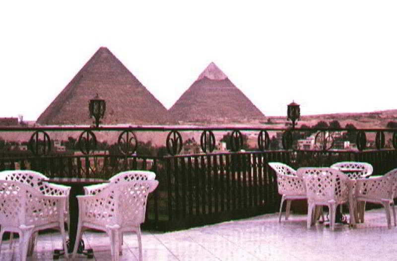 Terrace
 di Delta Pyramids