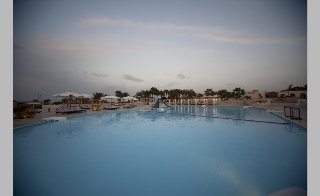 Pool
 di Coral Beach Rotana Resort Hurghada