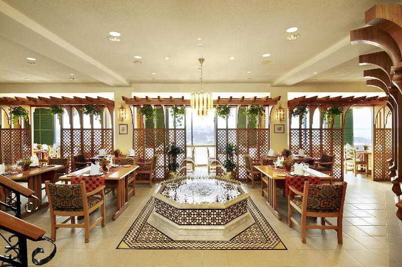 Sheraton Kuwait Hotel & Towers - Restaurant