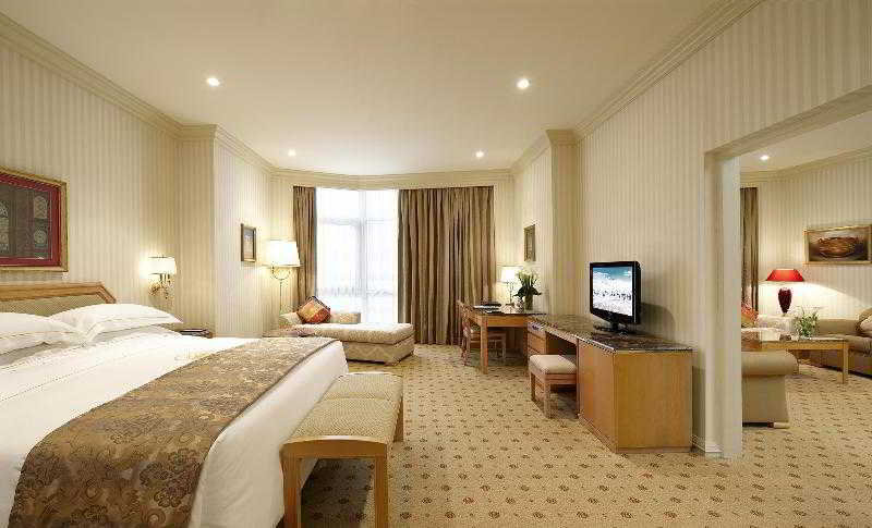 Sheraton Kuwait Hotel & Towers - Zimmer
