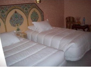 Room
 di Menzeh Fez