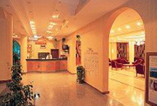 Lobby
 di Cleopatra Tsokkos