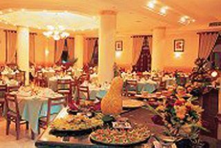 Restaurant
 di Cleopatra Tsokkos