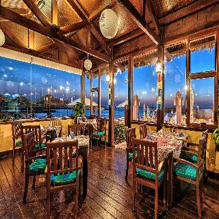 Coral Beach Resort Sharjah - Restaurant