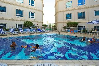 Al Bustan Centre & Residence - Pool