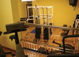 Sports and Entertainment
 di De Normandie