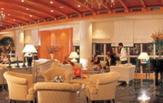 Bar
 di Dubai Marine Beach Resort & Spa