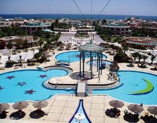 Pool
 di Golden 5 Paradise Resort