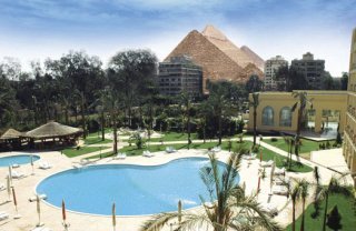 General view
 di Grand Pyramids