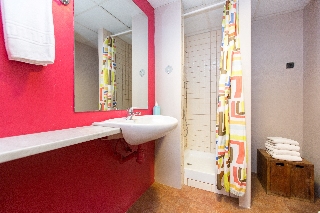 Room
 di AinB Born-Tiradors Apartments