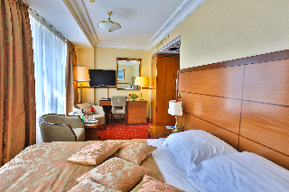 Room
 di Golden Ring