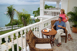 Terrace
 di Luxury Bahía Príncipe Cayo Levantado Adults Only