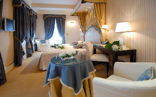 Room
 di A La Commedia