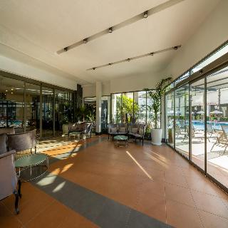 Crystal Centro Pearl Collection