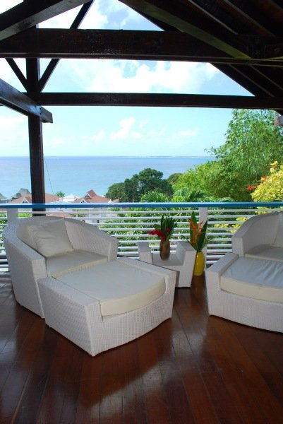 Terrace
 di Half Moon Blue