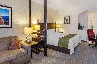 1 King Bed, Suite, Nonsmoking
