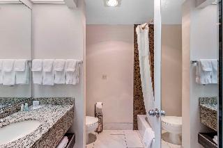 2 Queen Beds, Suite, Nonsmoking