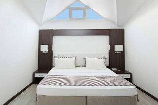 Arora Hotel