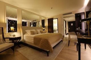 Charisma De Luxe Hotel