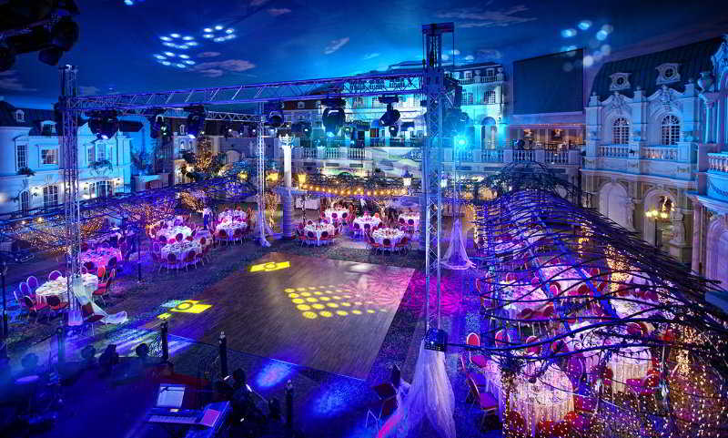 Sports and Entertainment
 di Korston