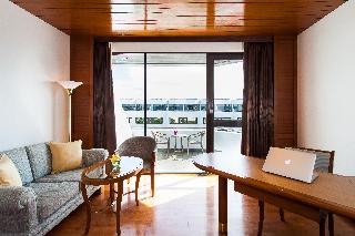 Room thumbnail 9