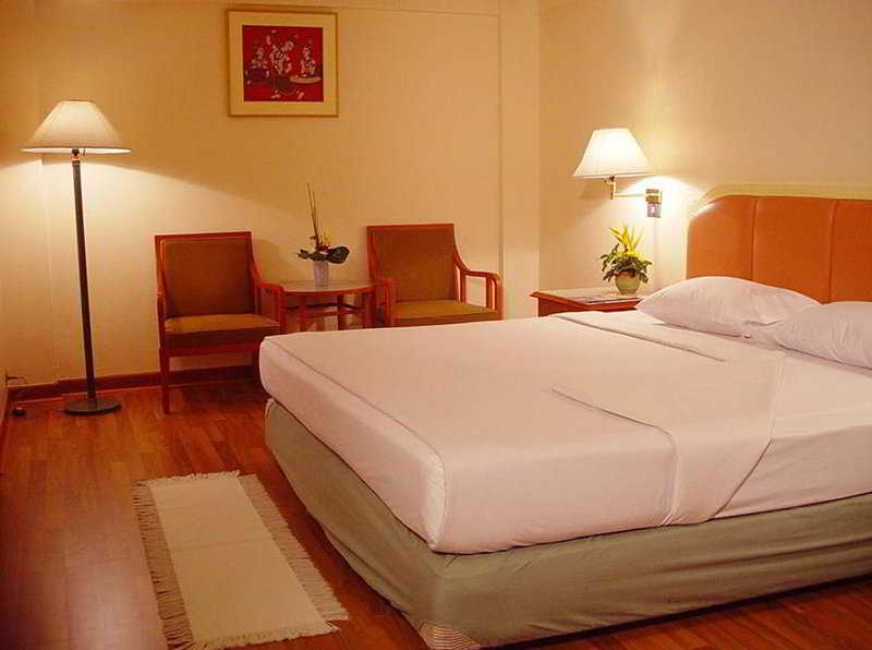 Room thumbnail 10