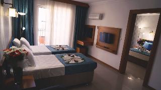 Green Forest Holiday Village
