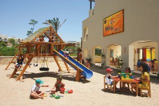 Sports and Entertainment
 di Jaz Belvedere