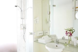 Room thumbnail 2