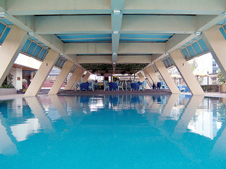 Pool
 di Laico Regency