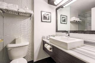 Room:SUI.NM